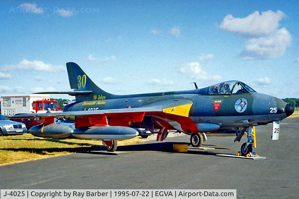 J-4025, 1959 Hawker Hunter F.58 C/N 41H-697394, Hawker Hunter F.58 [41H/697394] (Swiss Air Force) RAF Fairford~G 22/07/1995