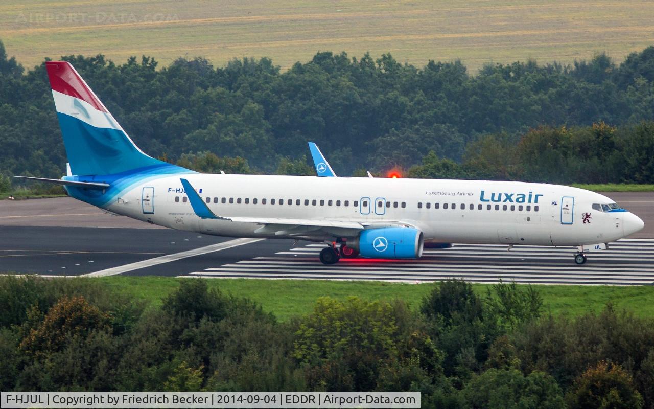 F-HJUL, 2011 Boeing 737-8Q8 C/N 38819, departure to Tarbes