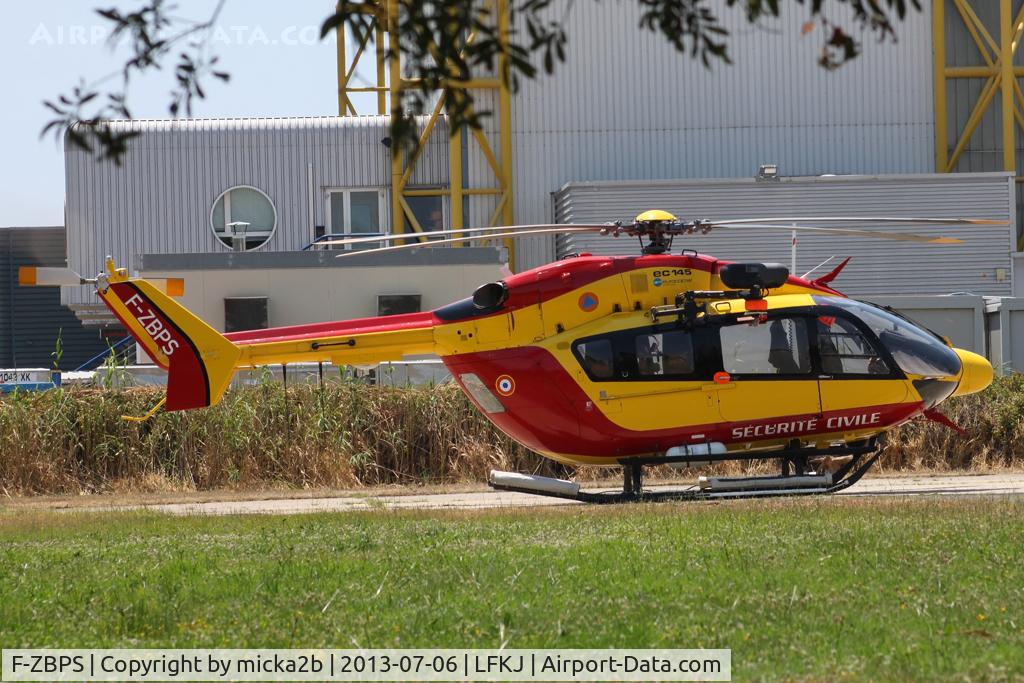 F-ZBPS, 2003 Eurocopter-Kawasaki EC-145 (BK-117C-2) C/N 9042, Parked