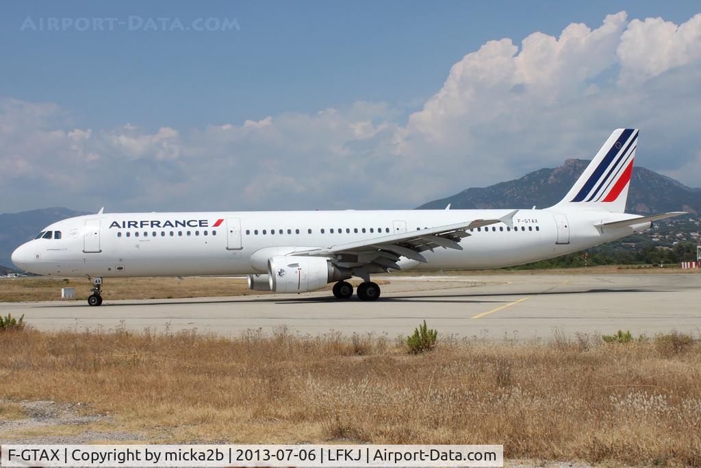 F-GTAX, 2009 Airbus A321-212 C/N 3930, Taxiing
