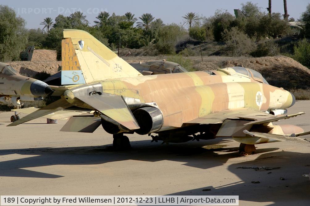 189, McDonnell Douglas F-4E-2000 Kurnass C/N 4223, In 69 sq markings