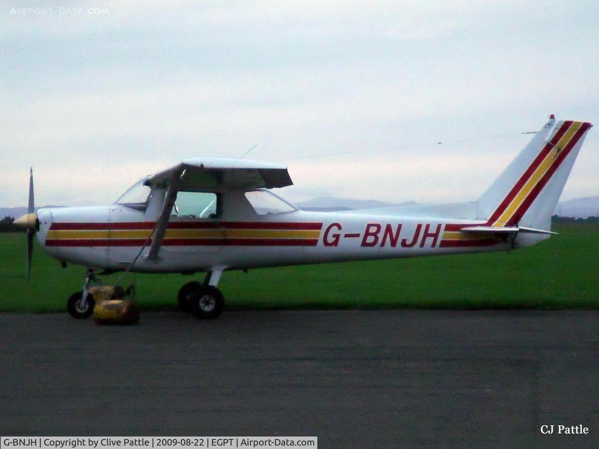 G-BNJH, 1982 Cessna 152 C/N 152-85401, Parked up at Perth EGPT