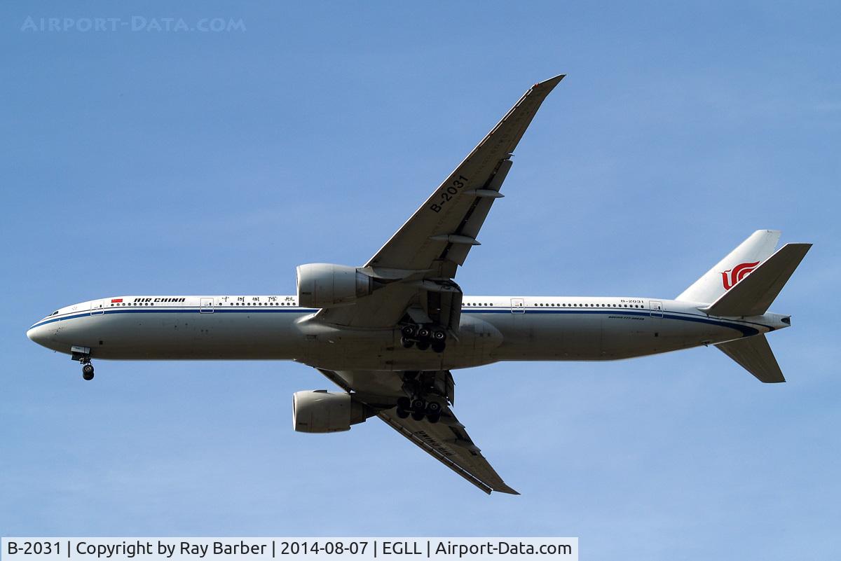 B-2031, 2012 Boeing 777-39L/ER C/N 38670, Boeing 777-39LER [38670] (Air China) Home~G 07/08/2014. On approach 27R.