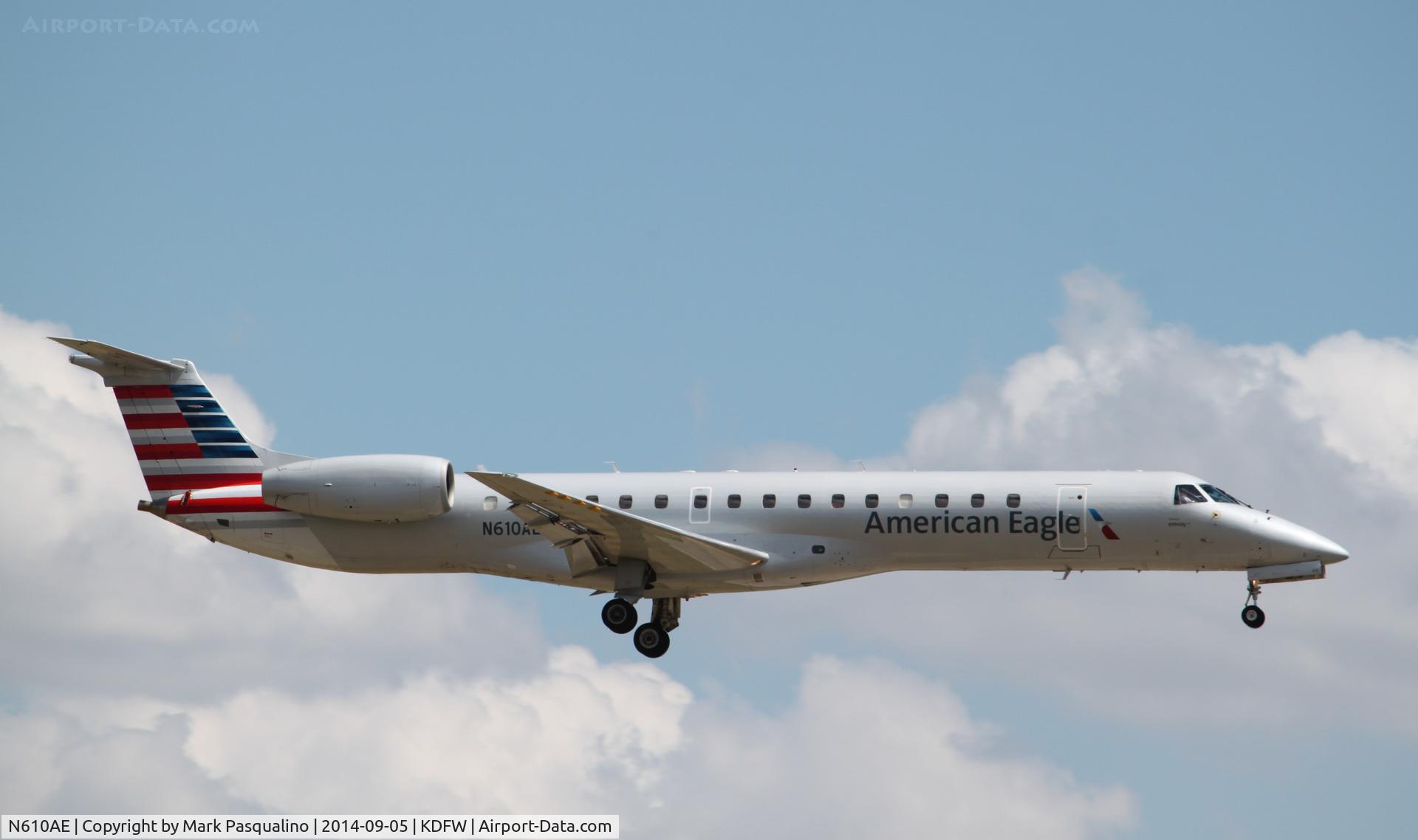 N610AE, 1998 Embraer ERJ-145LR (EMB-145LR) C/N 145073, EMB-145