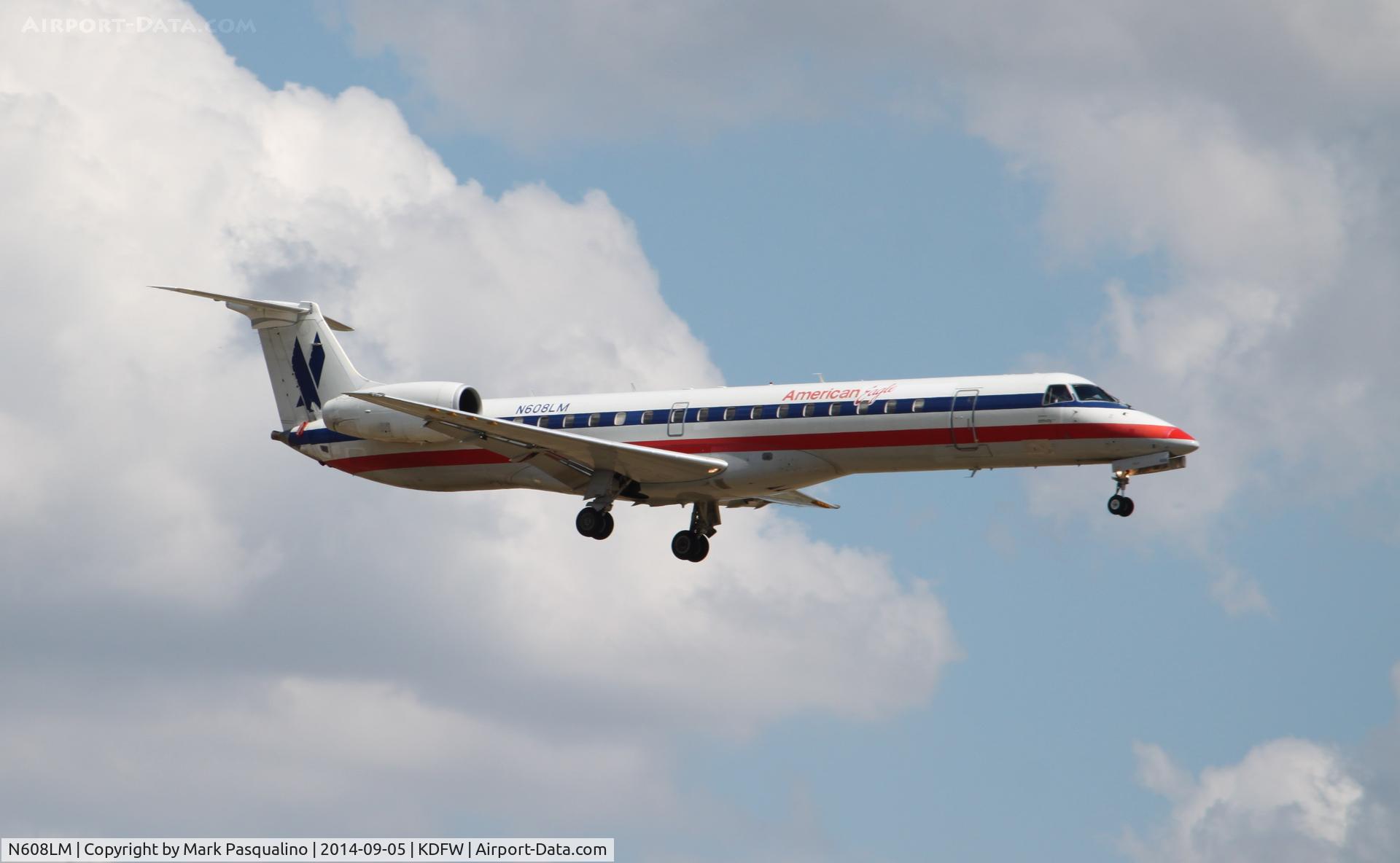 N608LM, 1998 Embraer ERJ-145LR (EMB-145LR) C/N 145068, EMB-145
