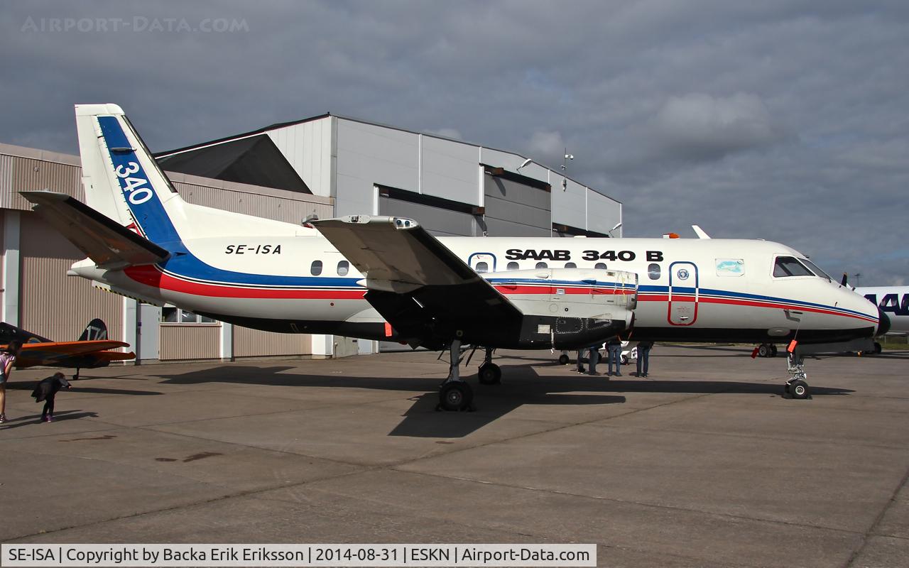 SE-ISA, 1983 Saab-Fairchild SF340 C/N 340A-002, Nyköping flyg och motordag 2014.