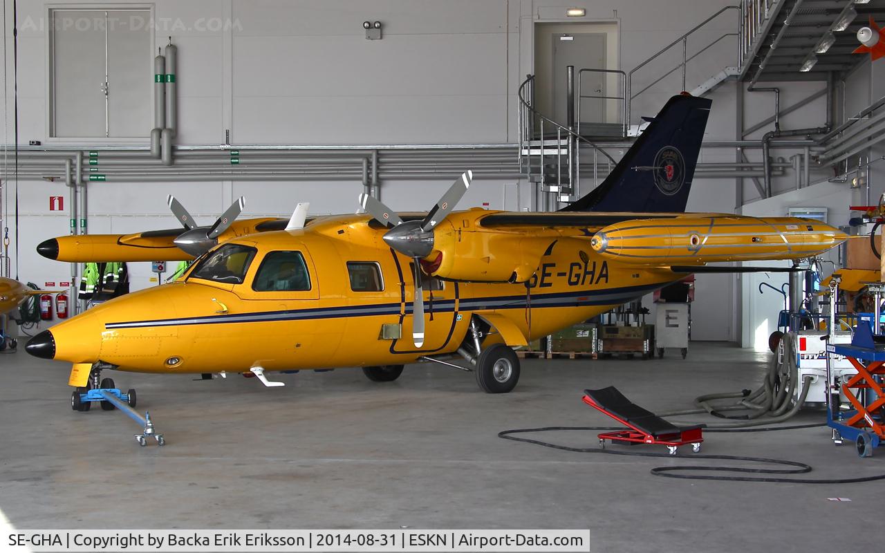 SE-GHA, 1973 Mitsubishi MU-2B-20 C/N 283, Nyköping flyg och motordag 2014.