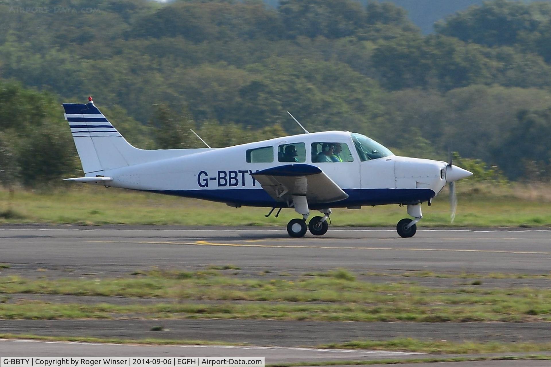 G-BBTY, 1974 Beech C23 Sundowner 180 Sundowner 180 C/N M-1525, Visiting Sundowner 180 departing Runway 28.