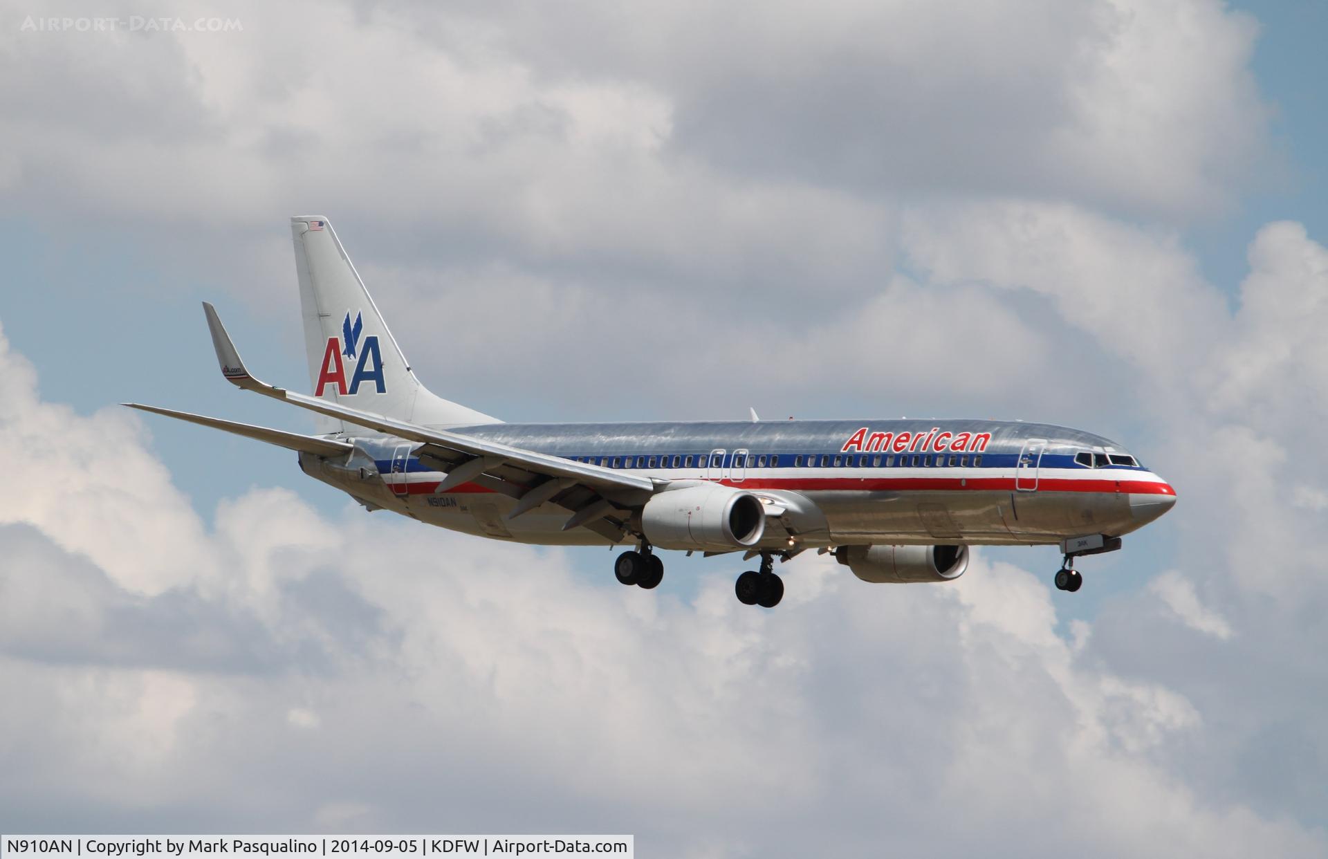 N910AN, 1999 Boeing 737-823 C/N 29512, Boeing 737-800