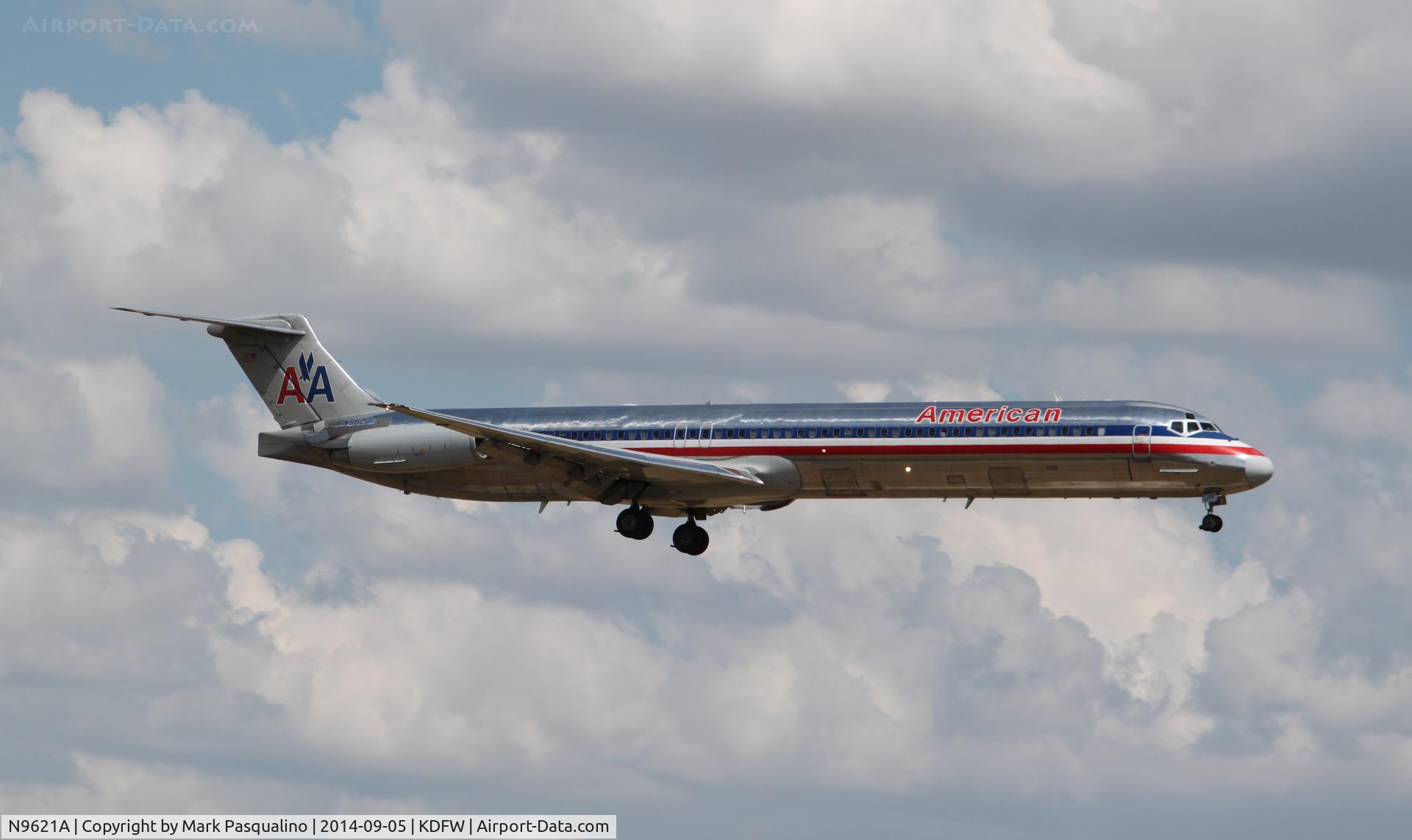 N9621A, 1998 McDonnell Douglas MD-83 (DC-9-83) C/N 53592, MD-83