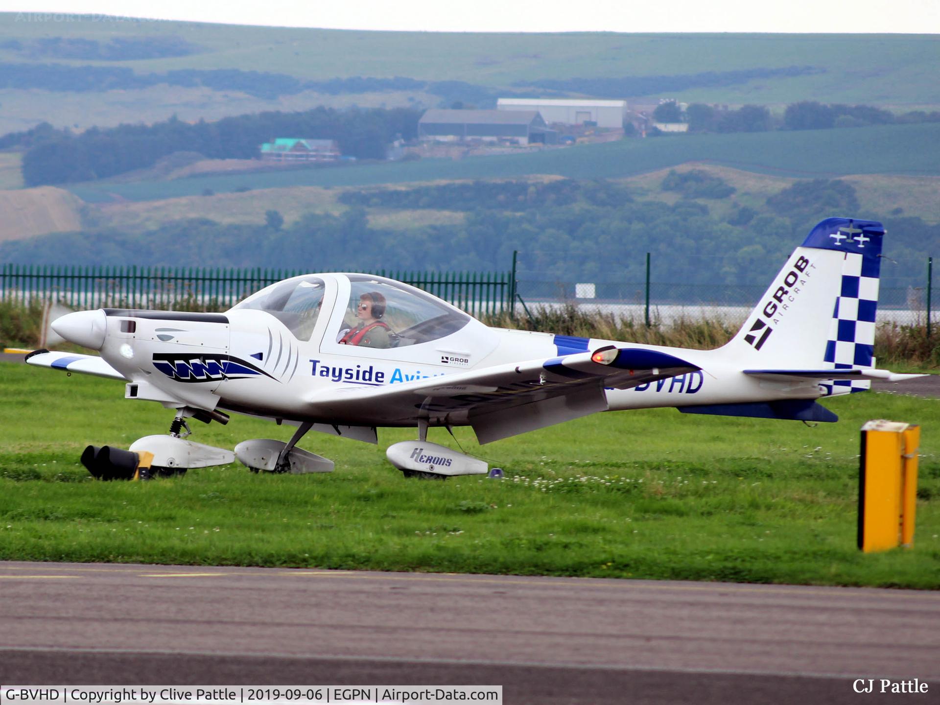 G-BVHD, 1994 Grob G-115D-2 C/N 82006, At Dundee Riverside in new colour scheme