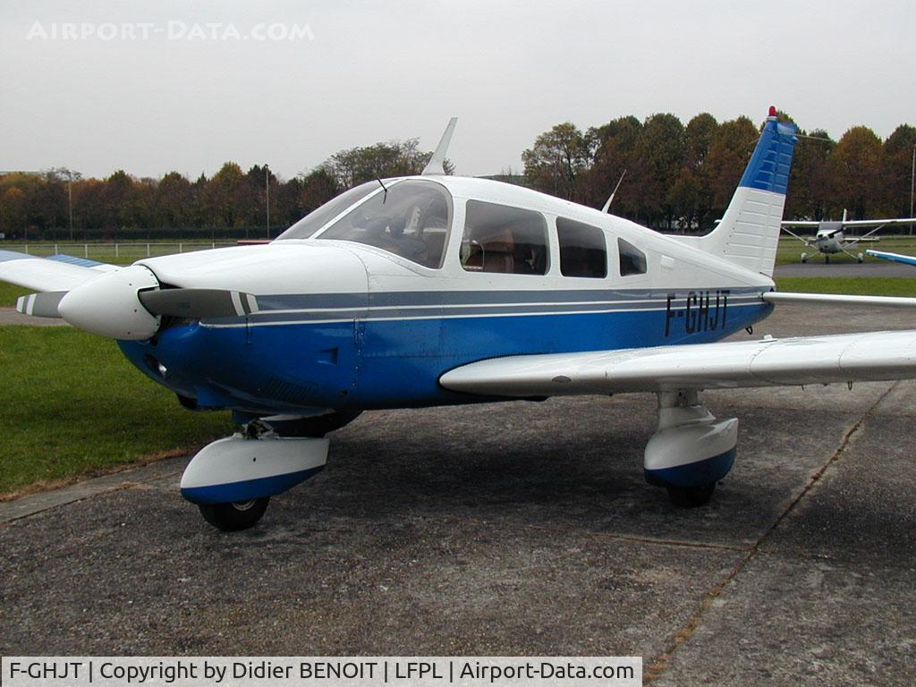 F-GHJT, Piper PA-28-181 Archer C/N 28-8090087, Piper PA28-181 Archer