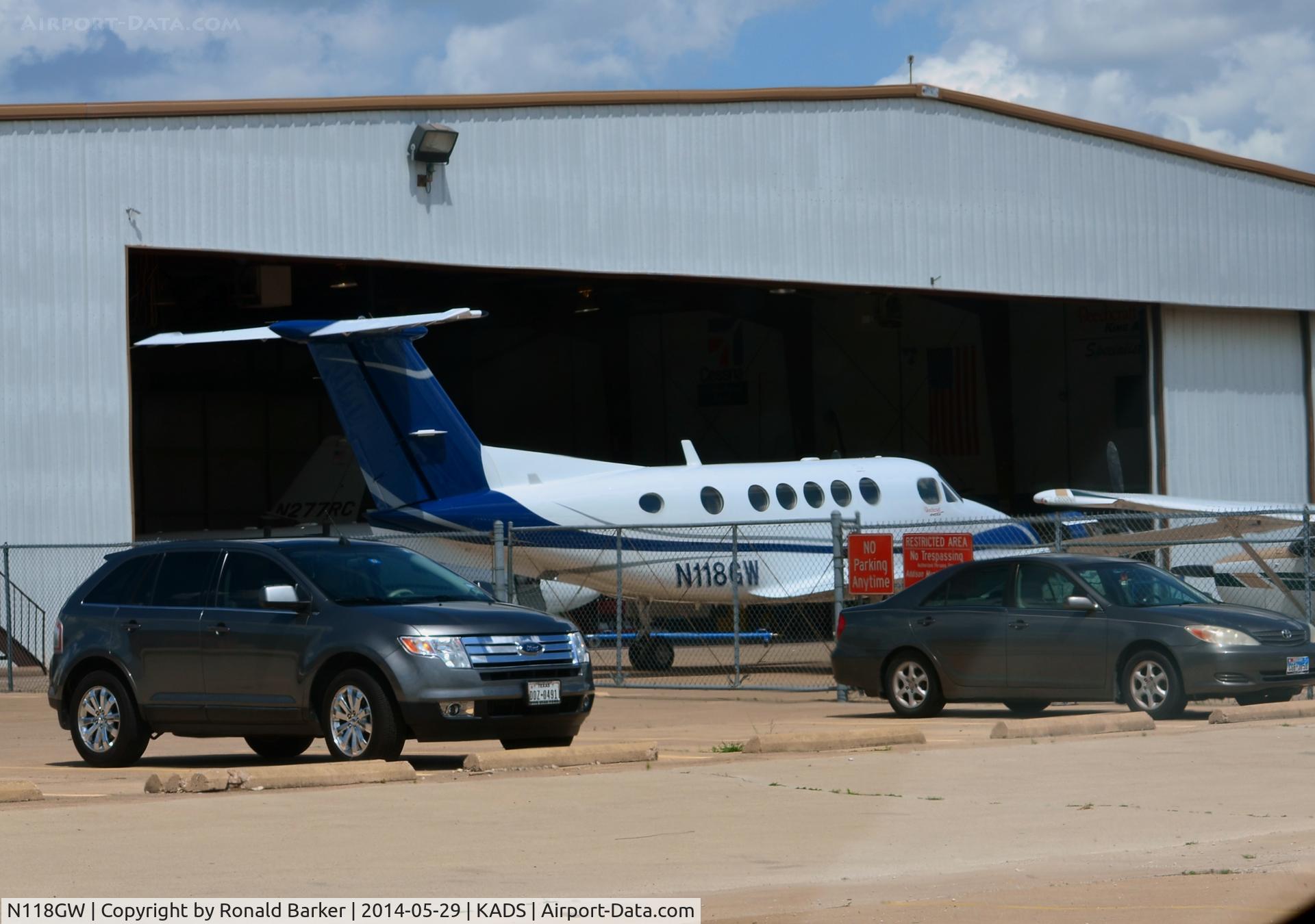 N118GW, 1987 Beech 300 C/N FA-119, Addison Airport, TX