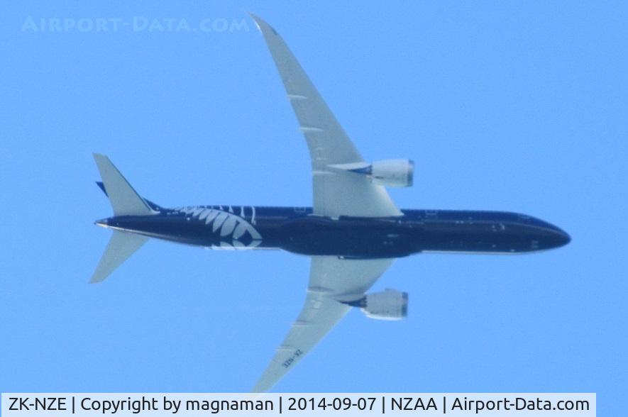 ZK-NZE, 2014 Boeing 787-9 Dreamliner C/N 34334, Now in regular service to Oz. On base leg over home in Mellons Bay