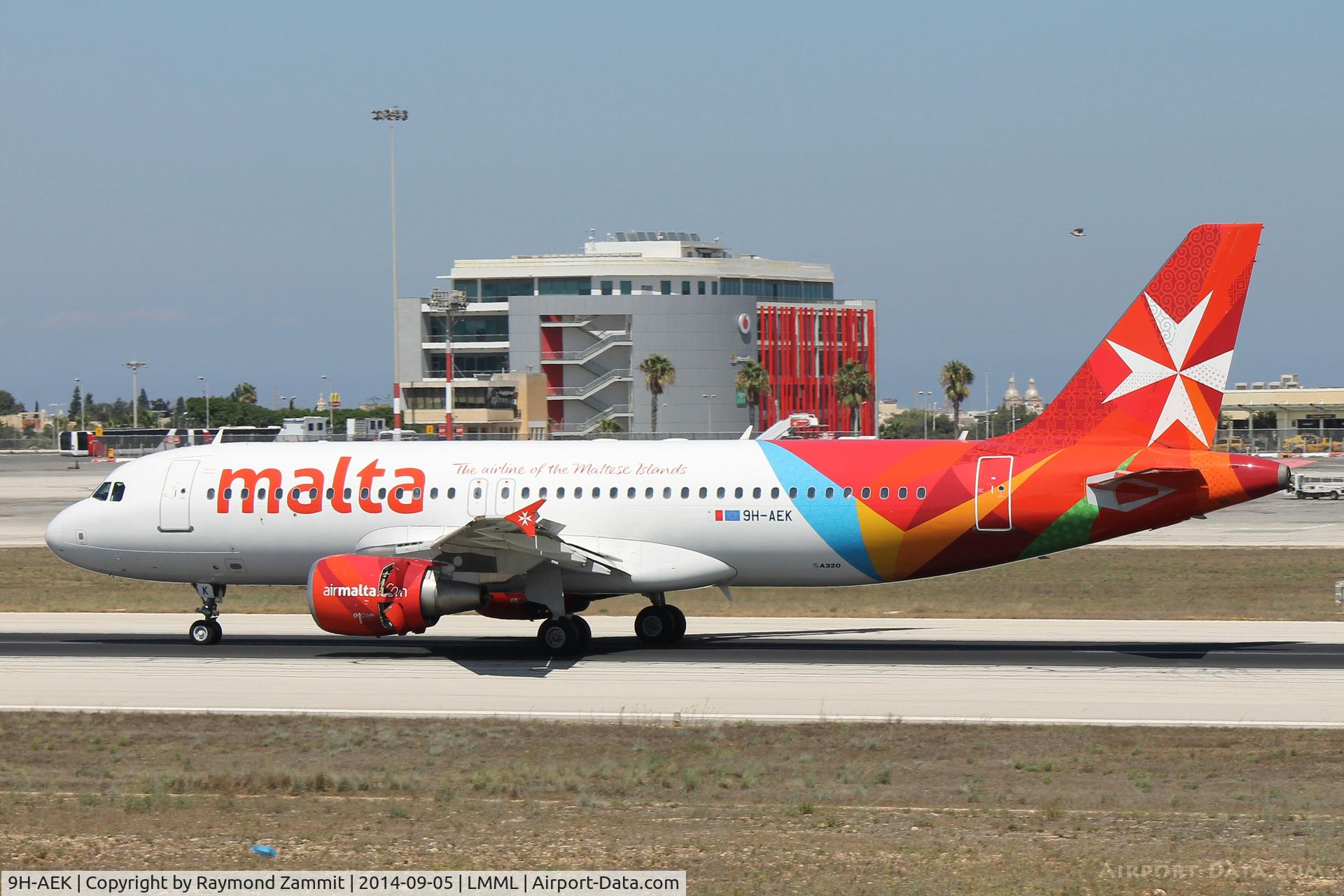 9H-AEK, 2004 Airbus A320-211 C/N 2291, A320 9H-AEK Air Malta