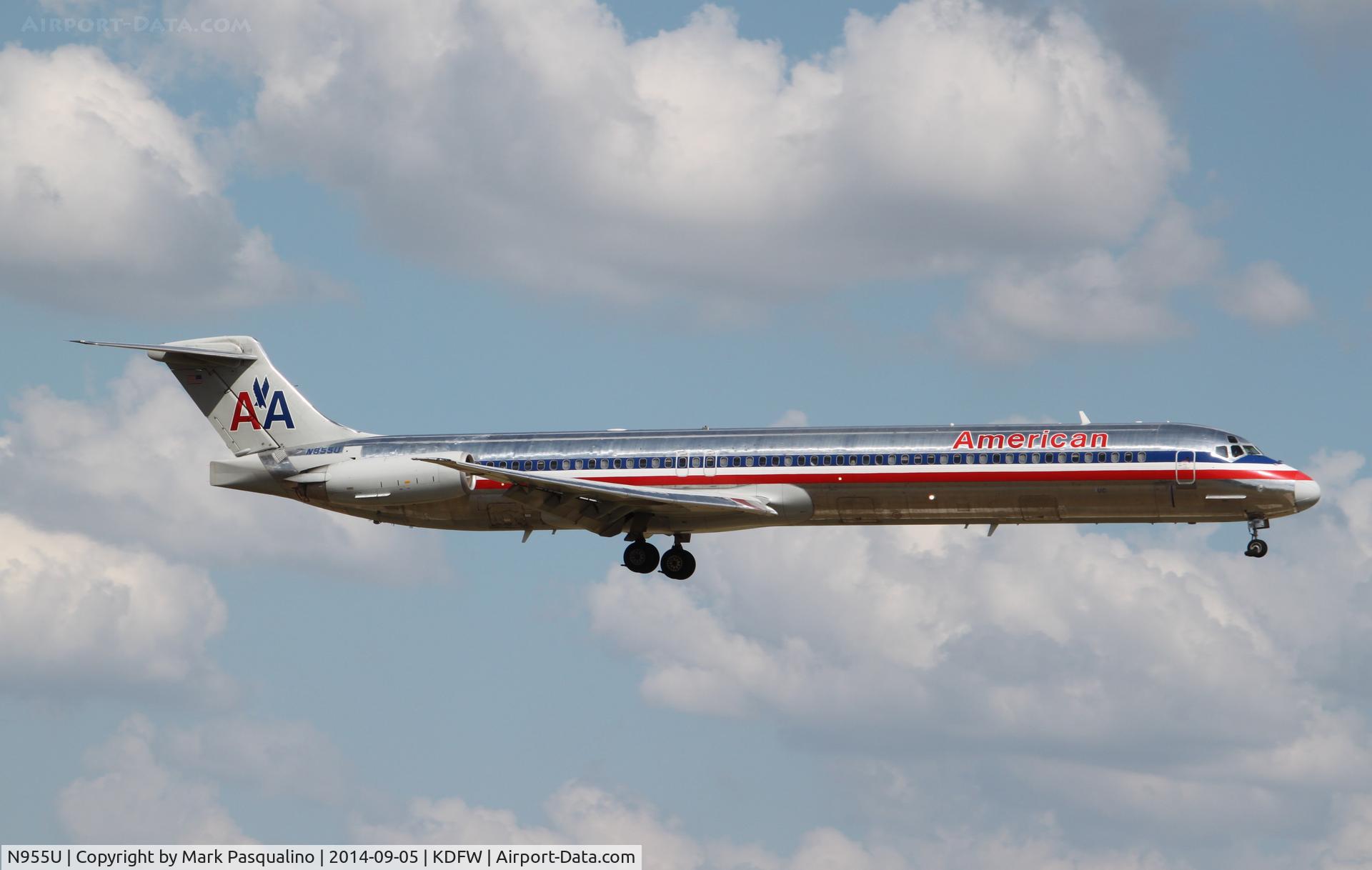 N955U, 1987 McDonnell Douglas MD-82 (DC-9-82) C/N 49427, MD-82