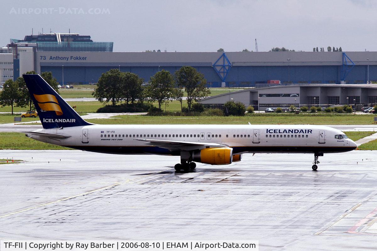 TF-FII, 1990 Boeing 757-208 C/N 24760, Boeing 757-208 [24760] (Icelandair) Amsterdam-Schiphol~PH 10/08/2006