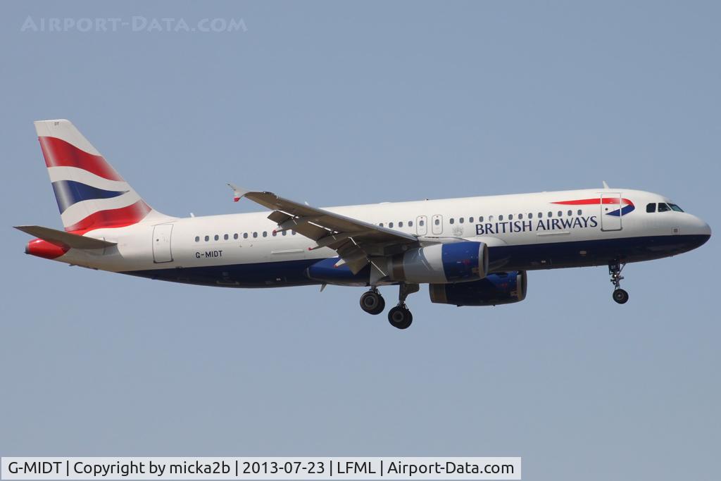 G-MIDT, 2001 Airbus A320-232 C/N 1418, Landing