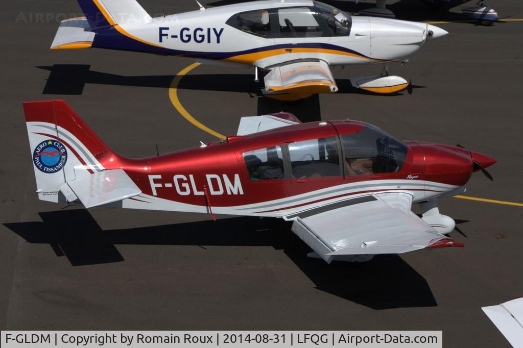 F-GLDM, Robin DR-400-180 Regent Regent C/N 2093, Parked