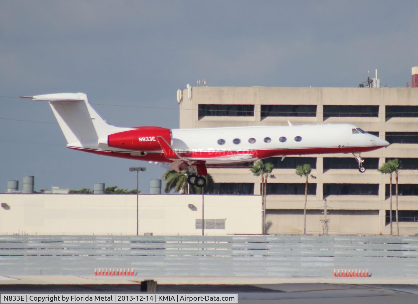 N833E, 1998 Gulfstream Aerospace G-V C/N 557, Gulfstream V