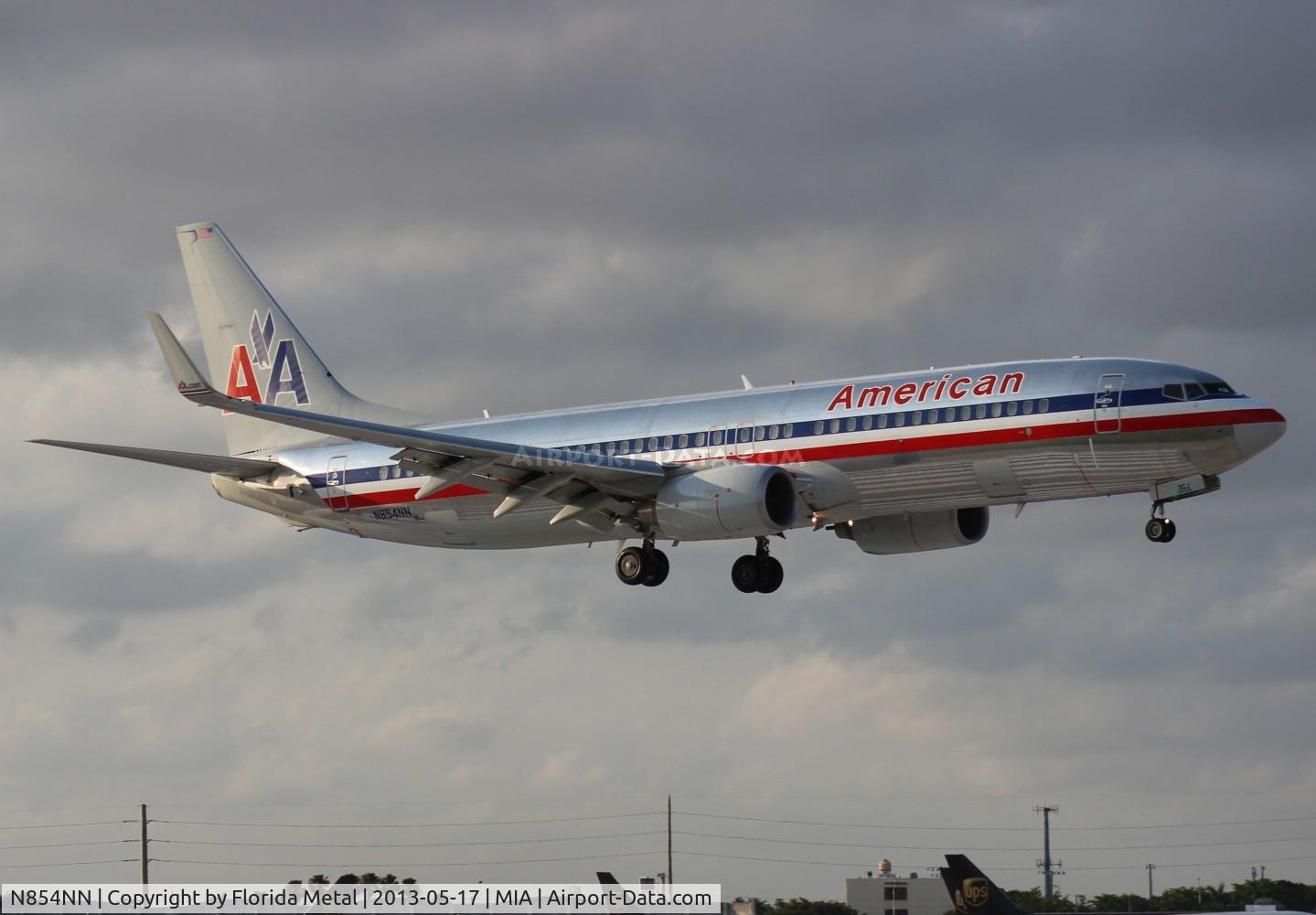 N854NN, 2010 Boeing 737-823 C/N 33214, American 737-800