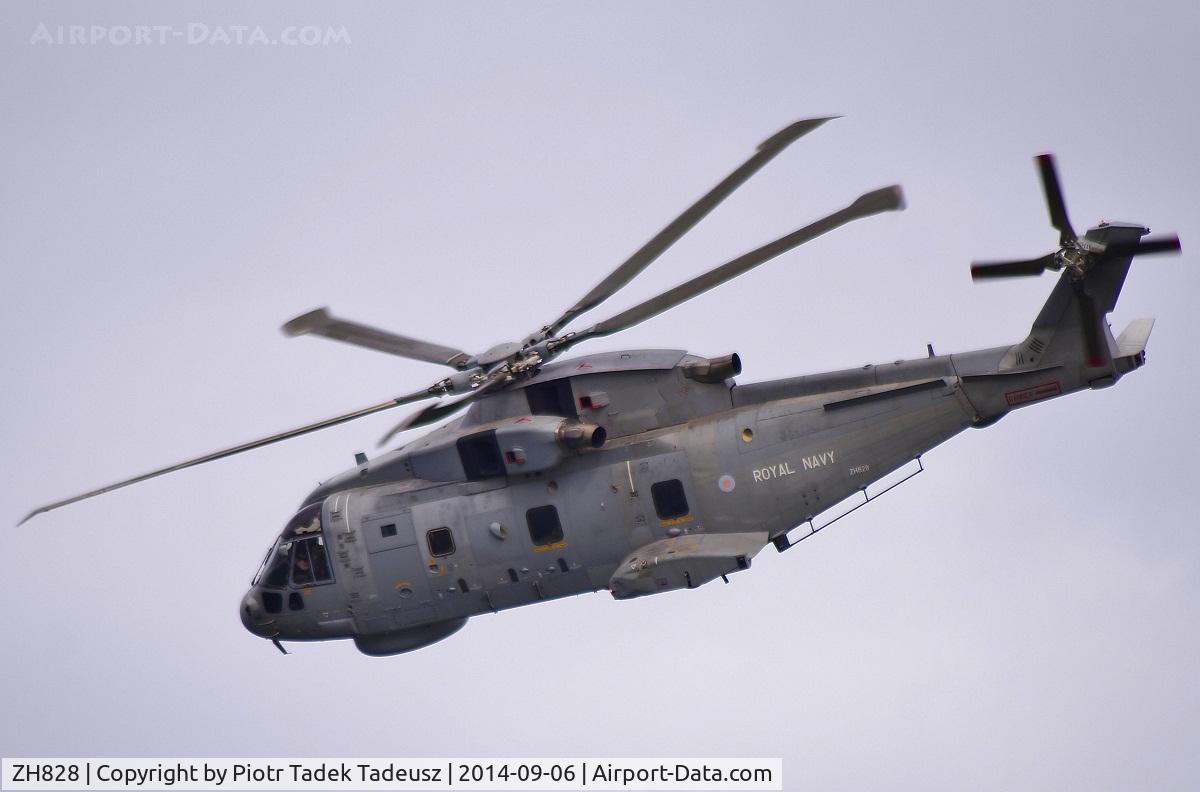 ZH828, 1998 AgustaWestland EH-101 Merlin HM1 C/N 50040, Portrush, Northern Ireland