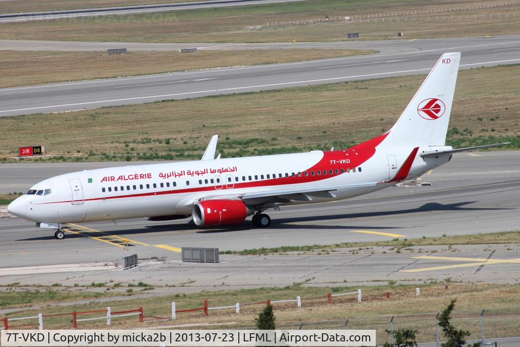 7T-VKD, 2010 Boeing 737-8D6 C/N 40858, Taxiing