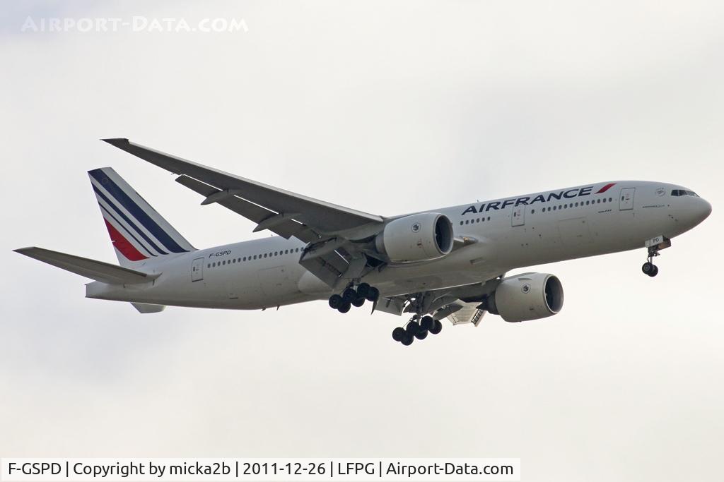 F-GSPD, 1998 Boeing 777-228/ER C/N 29005, Landing