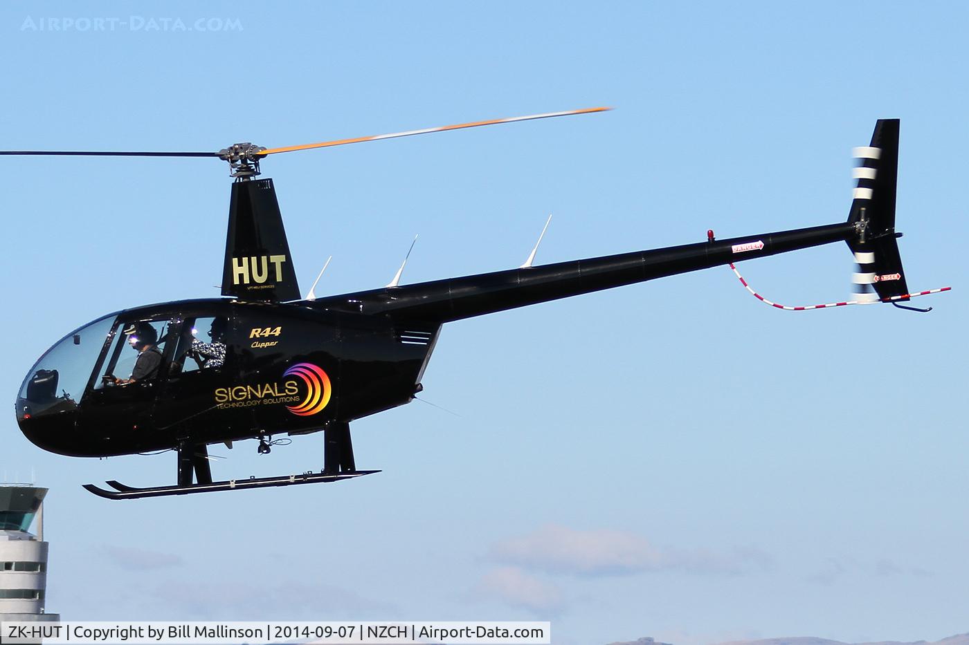 ZK-HUT, 2002 Robinson R44 C/N 1154, flyby