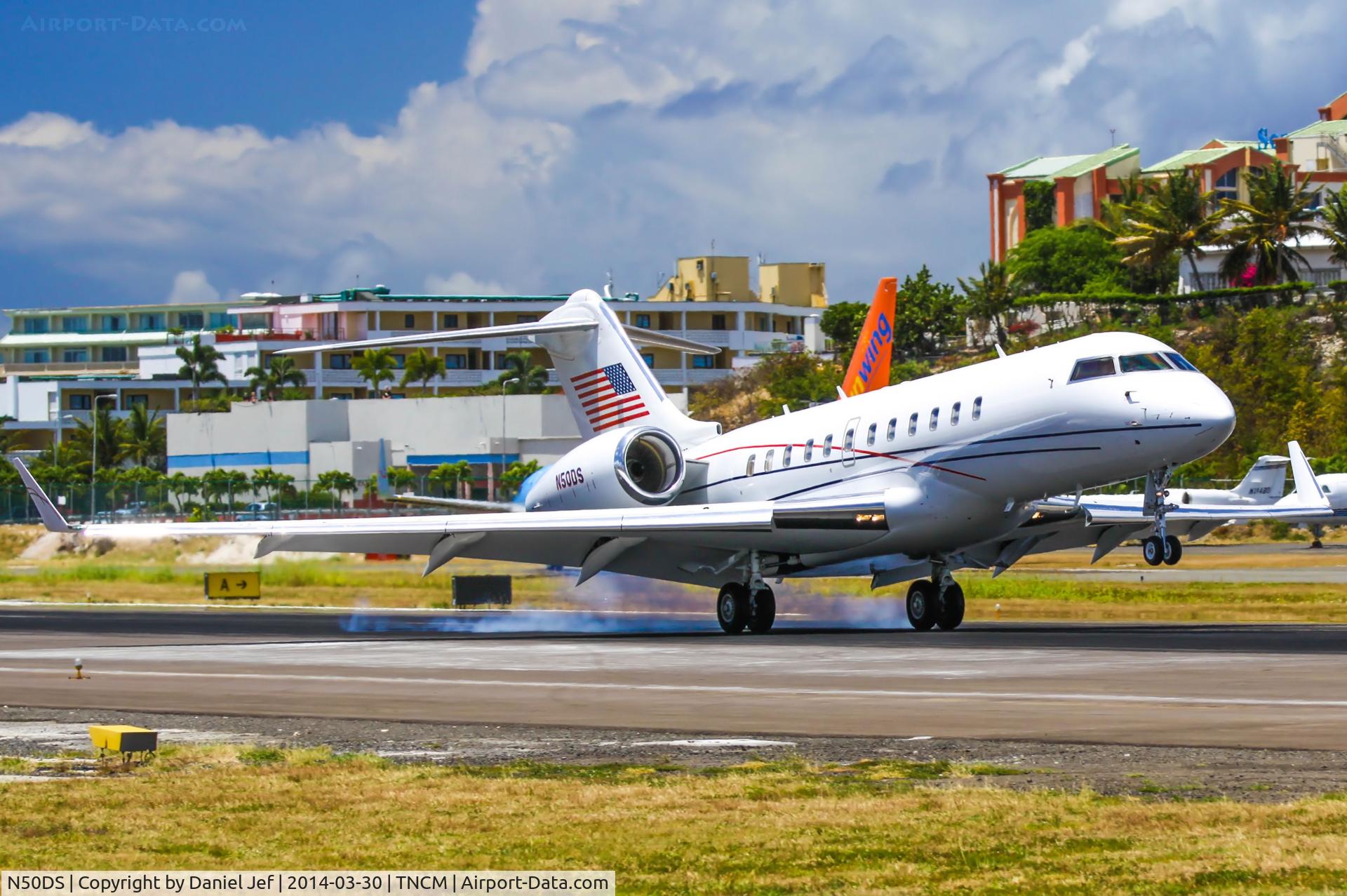 N50DS, 2004 Bombardier BD-700 Global 5000 C/N 9140, N50DS