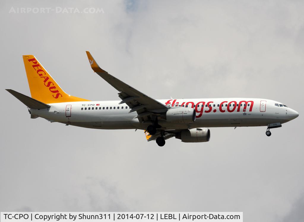 TC-CPO, 2007 Boeing 737-8AS C/N 33641, Landing rwy 07R