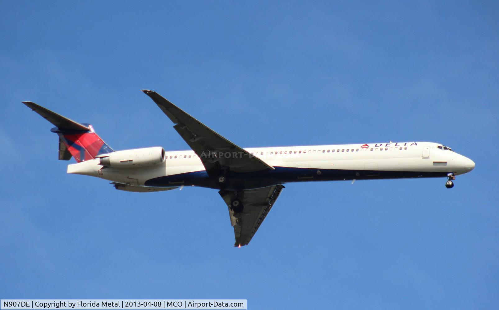 N907DE, 1992 McDonnell Douglas MD-88 C/N 53416, Delta MD-88