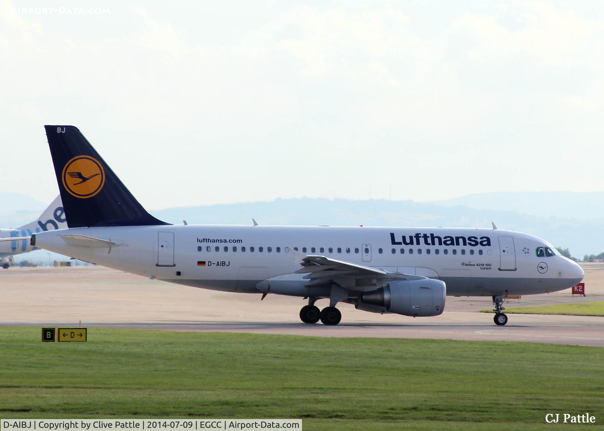 D-AIBJ, 2012 Airbus A319-112 C/N 5293, EGCC taxy