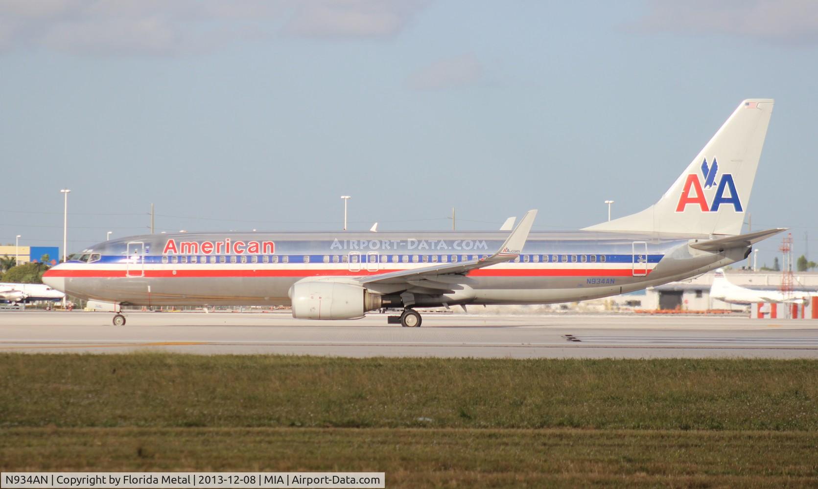 N934AN, 2000 Boeing 737-823 C/N 29531, American 737-800