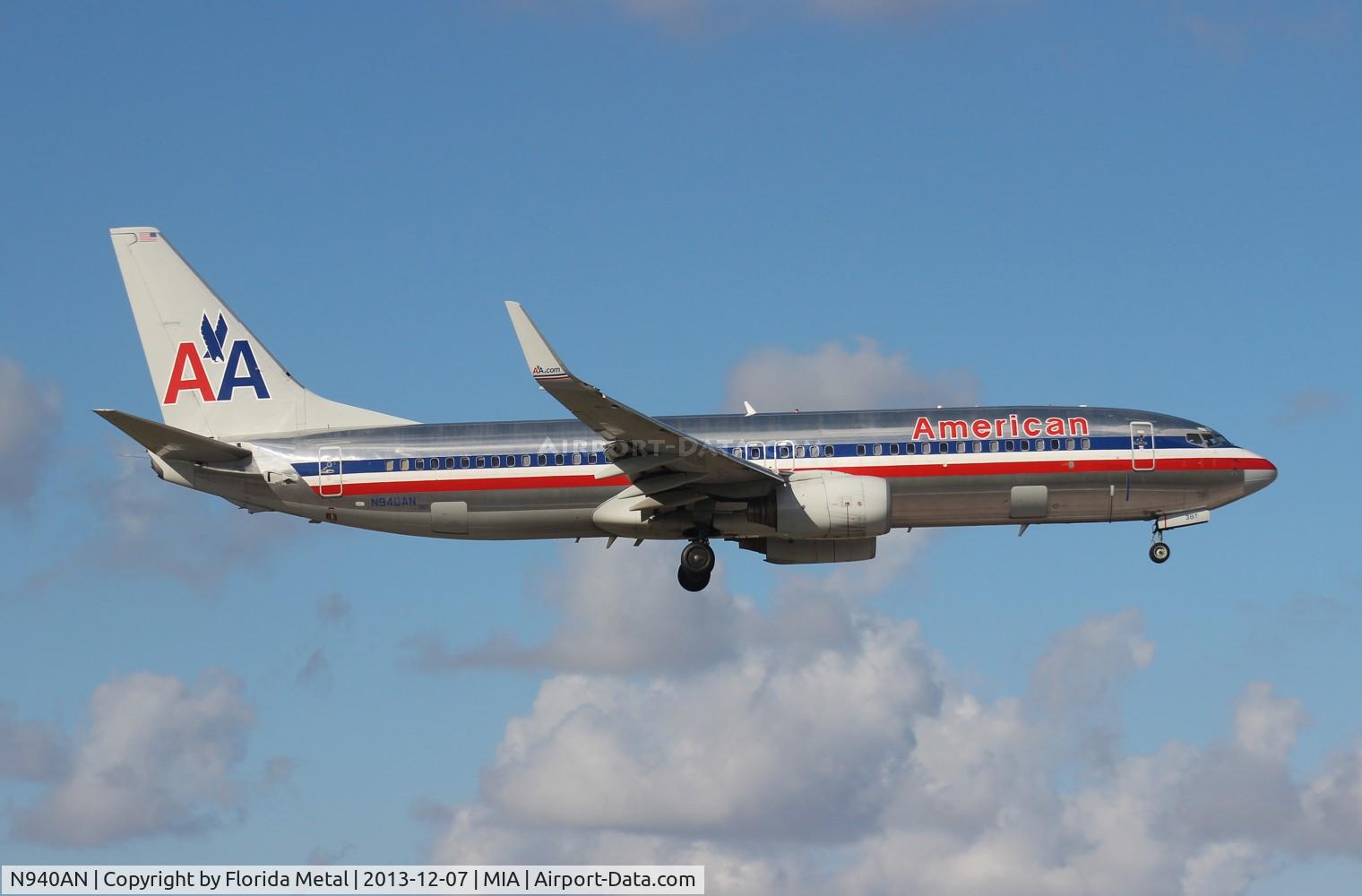 N940AN, 2000 Boeing 737-823 C/N 30598, American 737-800