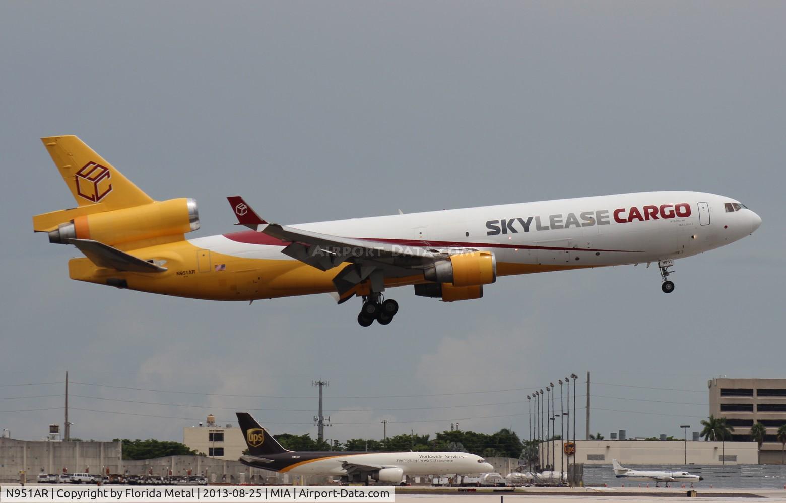 N951AR, 1991 McDonnell Douglas MD-11F C/N 48495, Skylease Cargo MD-11