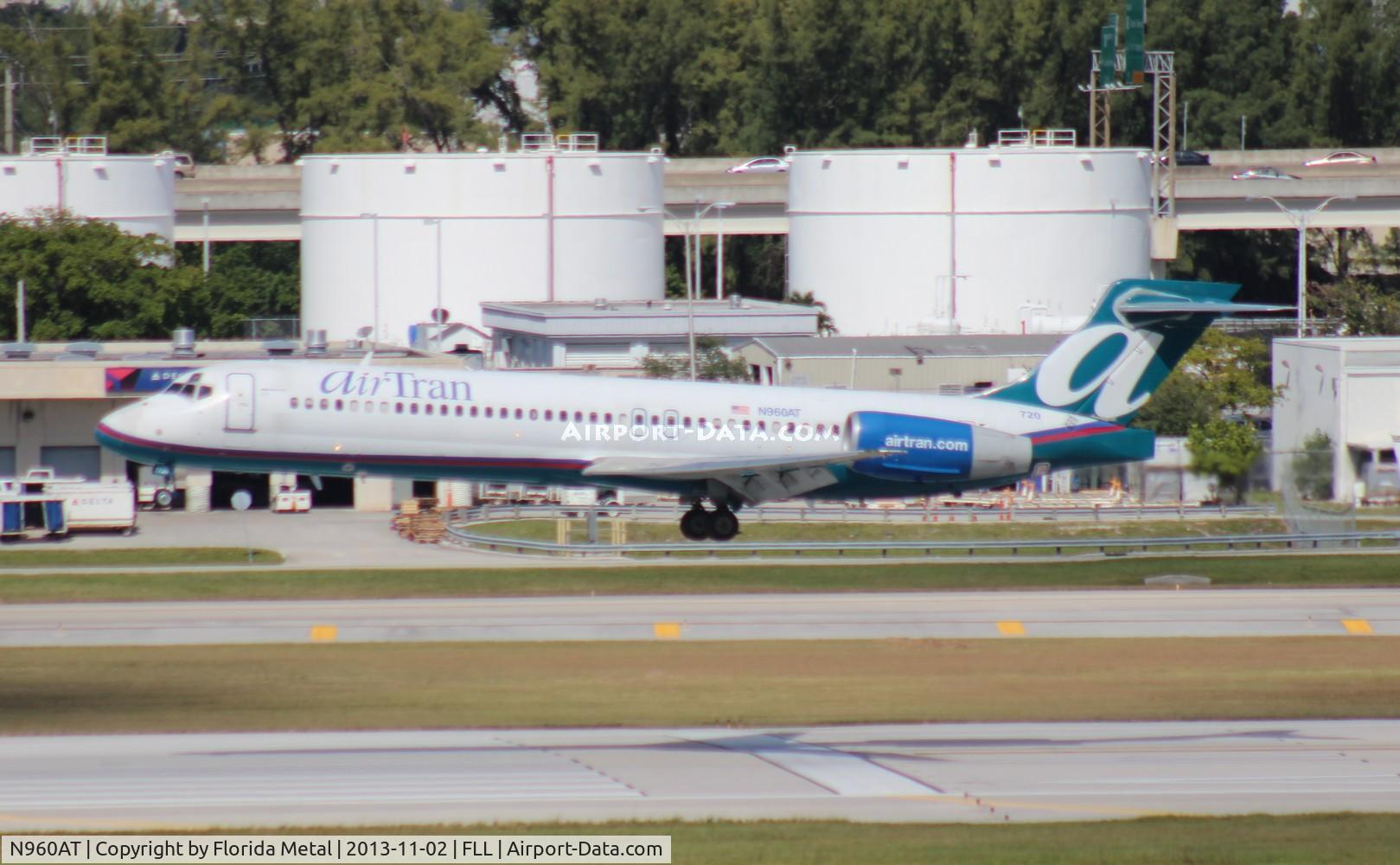 N960AT, 2001 Boeing 717-200 C/N 55022, Air Tran 717