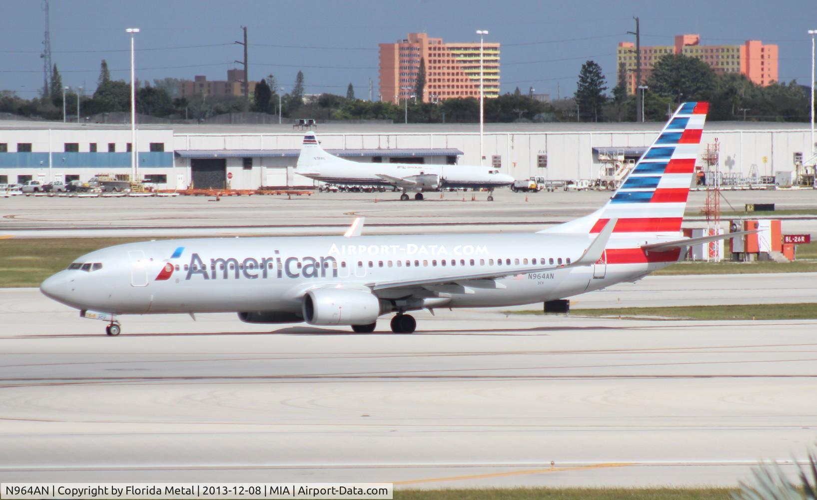 N964AN, 2001 Boeing 737-823 C/N 30093, American 737-800