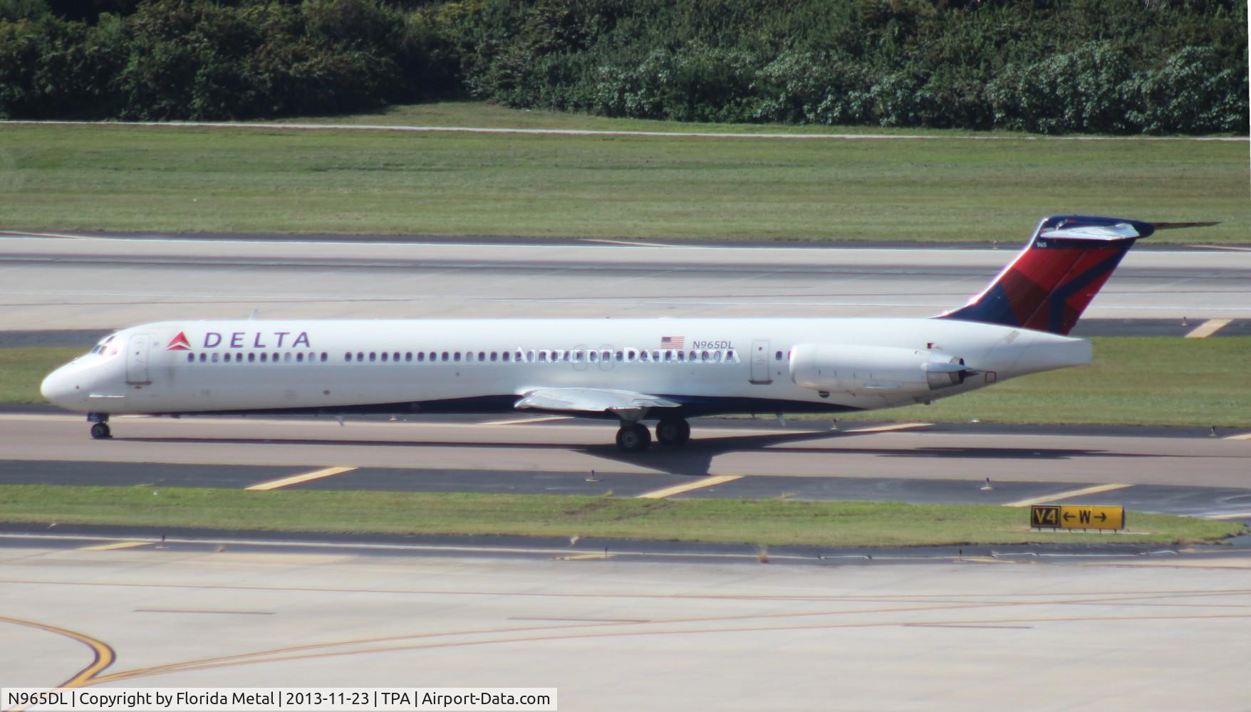 N965DL, 1990 McDonnell Douglas MD-88 C/N 49984, Delta MD-88