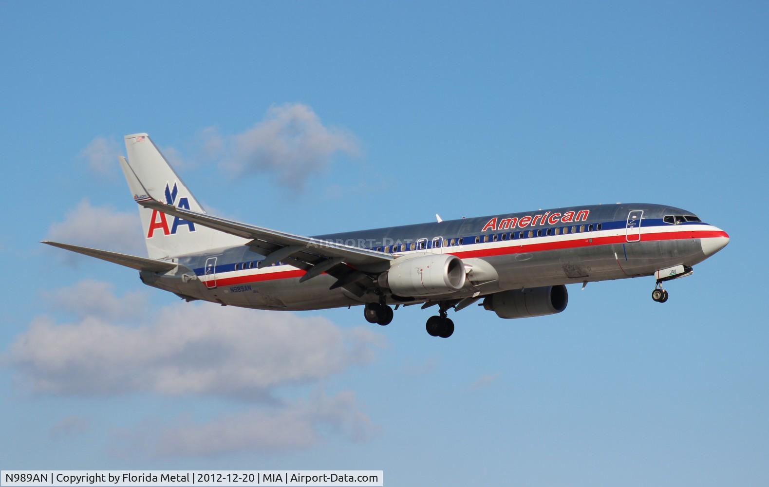 N989AN, 2009 Boeing 737-823 C/N 33205, American 737-800
