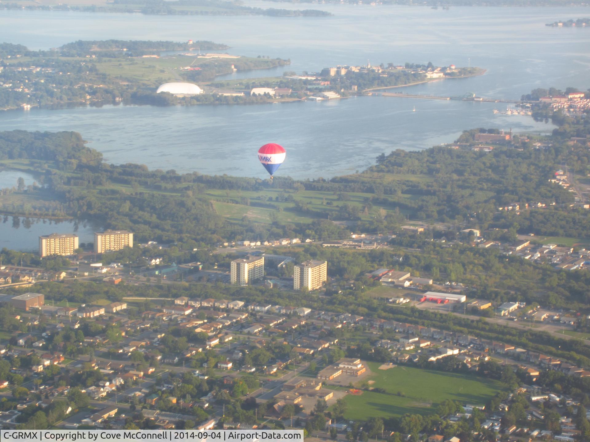 C-GRMX, 2001 Sundance SBA90 C/N 103, Spotter over Kingston Ontario, on 4 Sept 2014. While flying C-172, C-GNHQ.