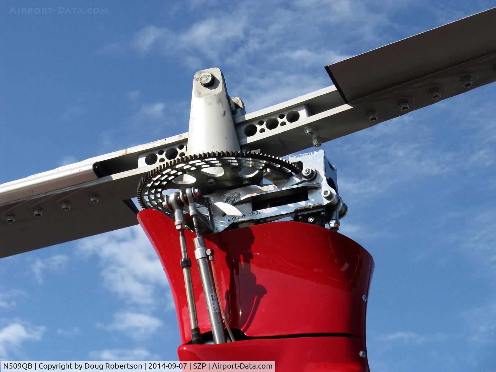 N509QB, 2014 AutoGyro Cavalon C/N V00138, 2014 Burton Autogyro Gmbh CAVALON, Rotax 914UL Turbocharged 93.3 Hp, Experimental class autogyro, rotor hub closeup, two blade rotor is extruded aluminum NACA 8H12 airfoil