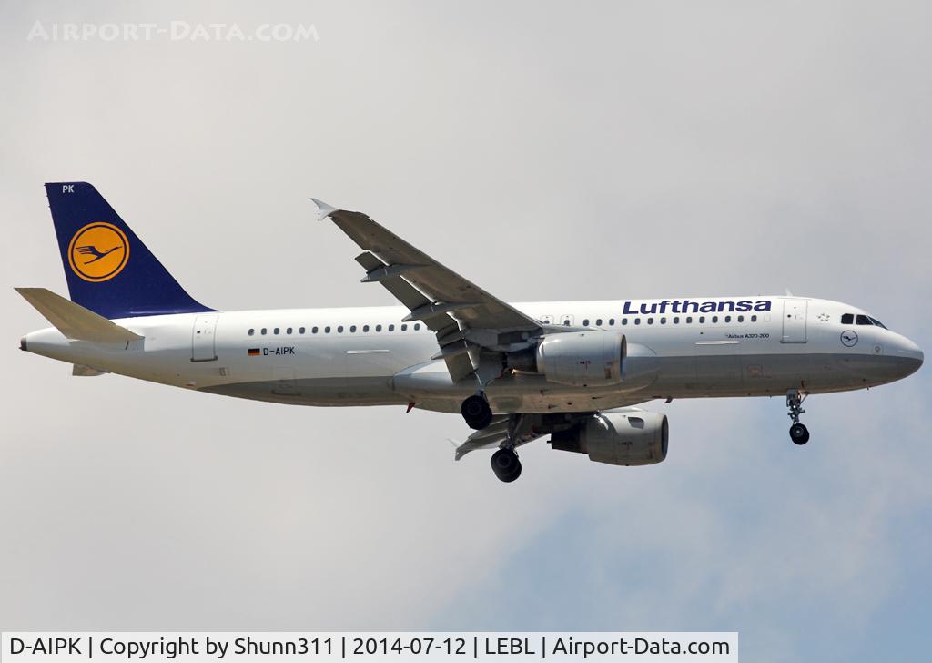 D-AIPK, 1989 Airbus A320-211 C/N 0093, Landing rwy 07R