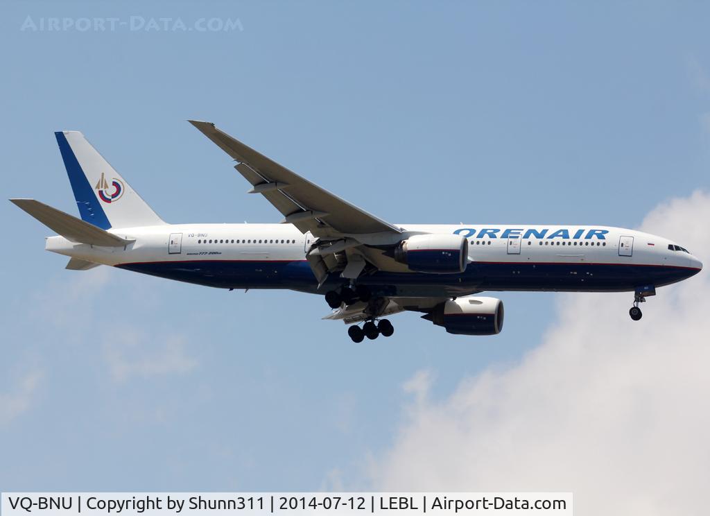 VQ-BNU, 1999 Boeing 777-2Q8/ER C/N 29908, Landing rwy 07R