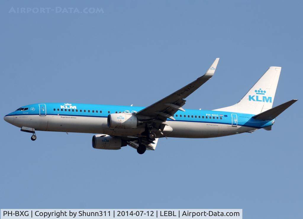 PH-BXG, 2000 Boeing 737-8K2 C/N 30357, Landing rwy 07L