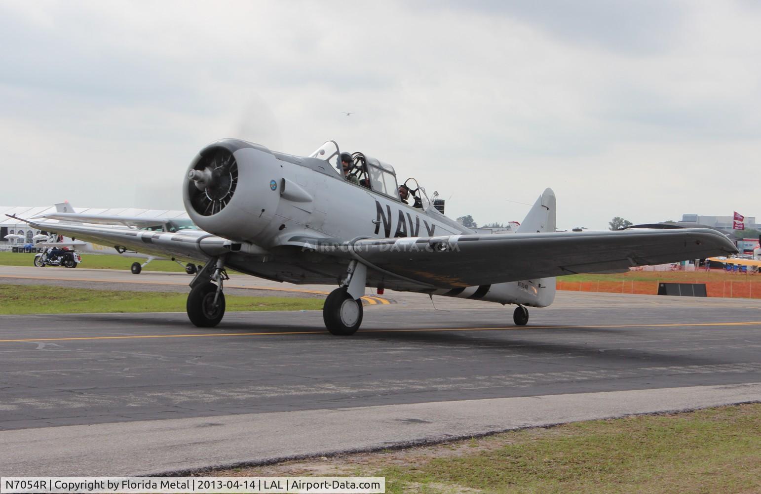 N7054R, 1943 North American AT-6C Texan C/N 88-112429, AT-6C