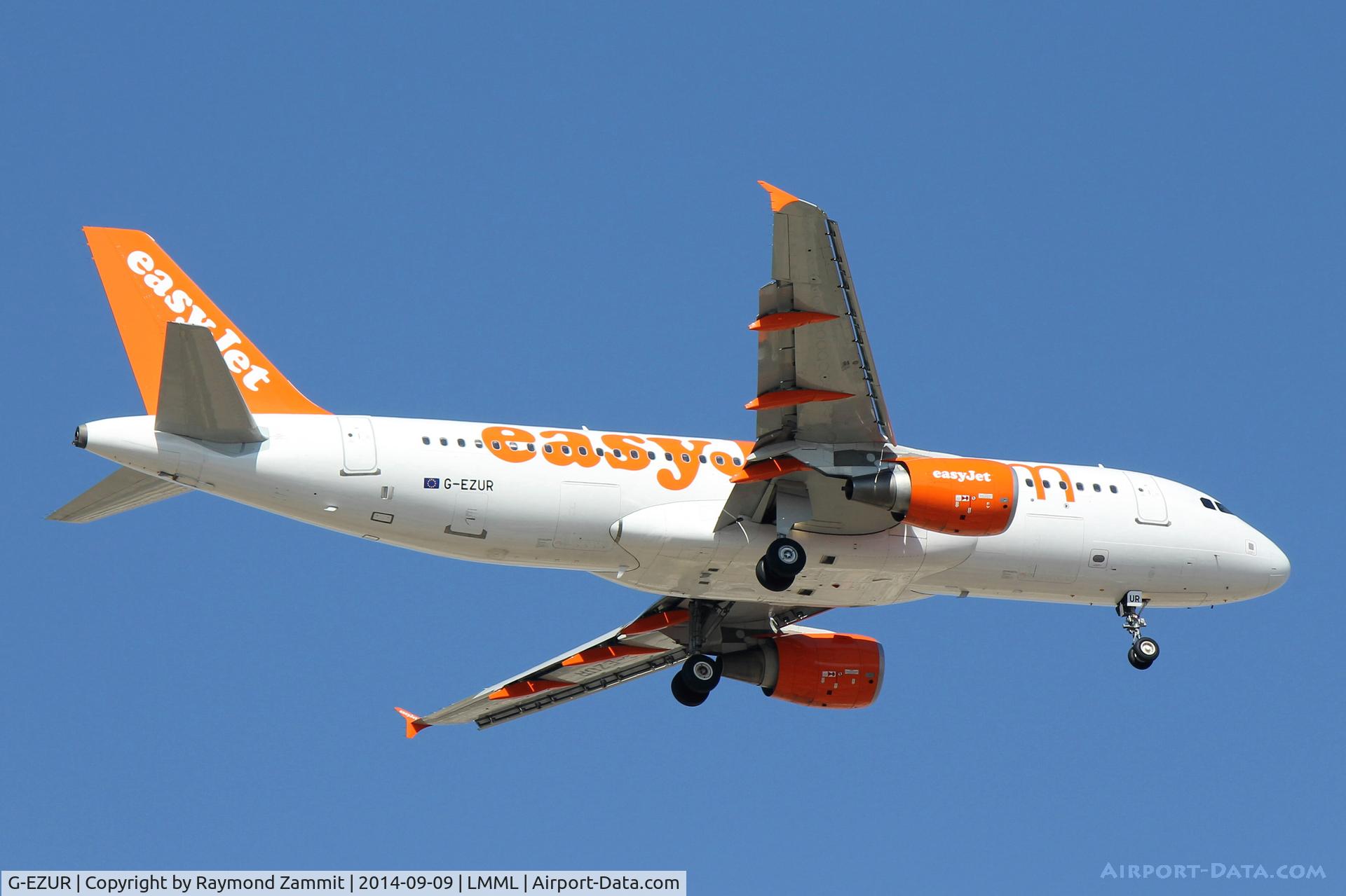 G-EZUR, 2012 Airbus A320-214 C/N 5064, A320 G-EZUR Easyjet