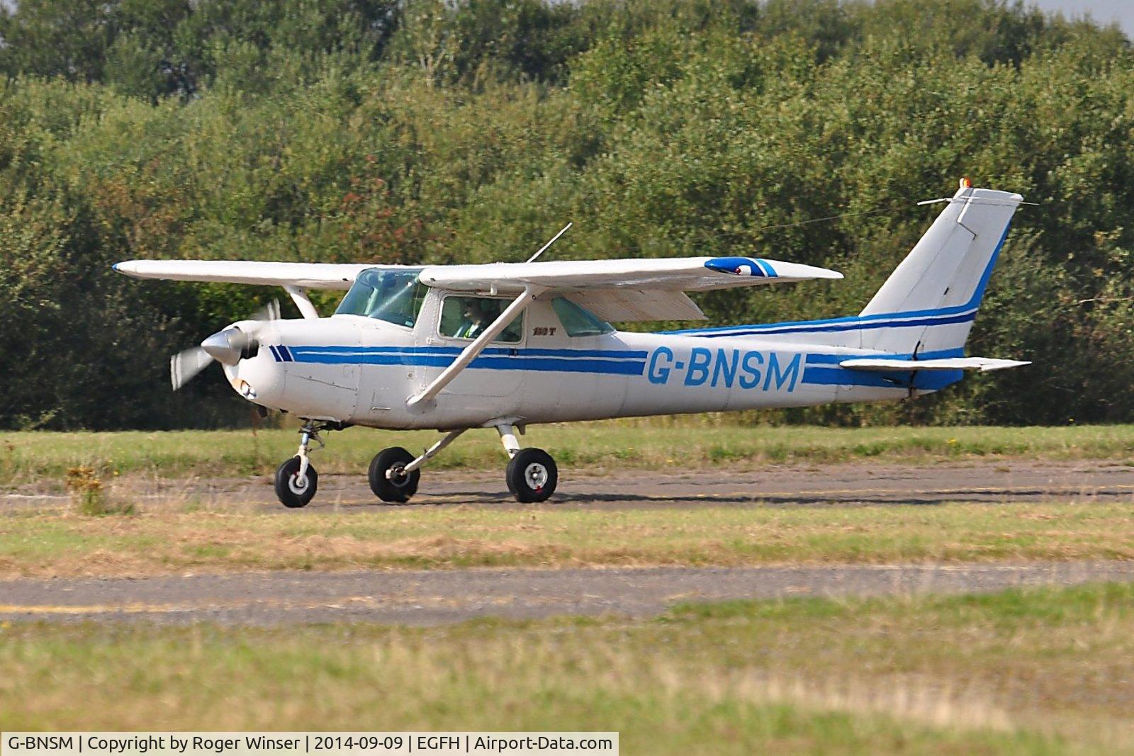 G-BNSM, 1981 Cessna 152 C/N 152-85342, Visiting Cessna 152 arriving on Runway 22. Operated by Cornwall Flying Club.