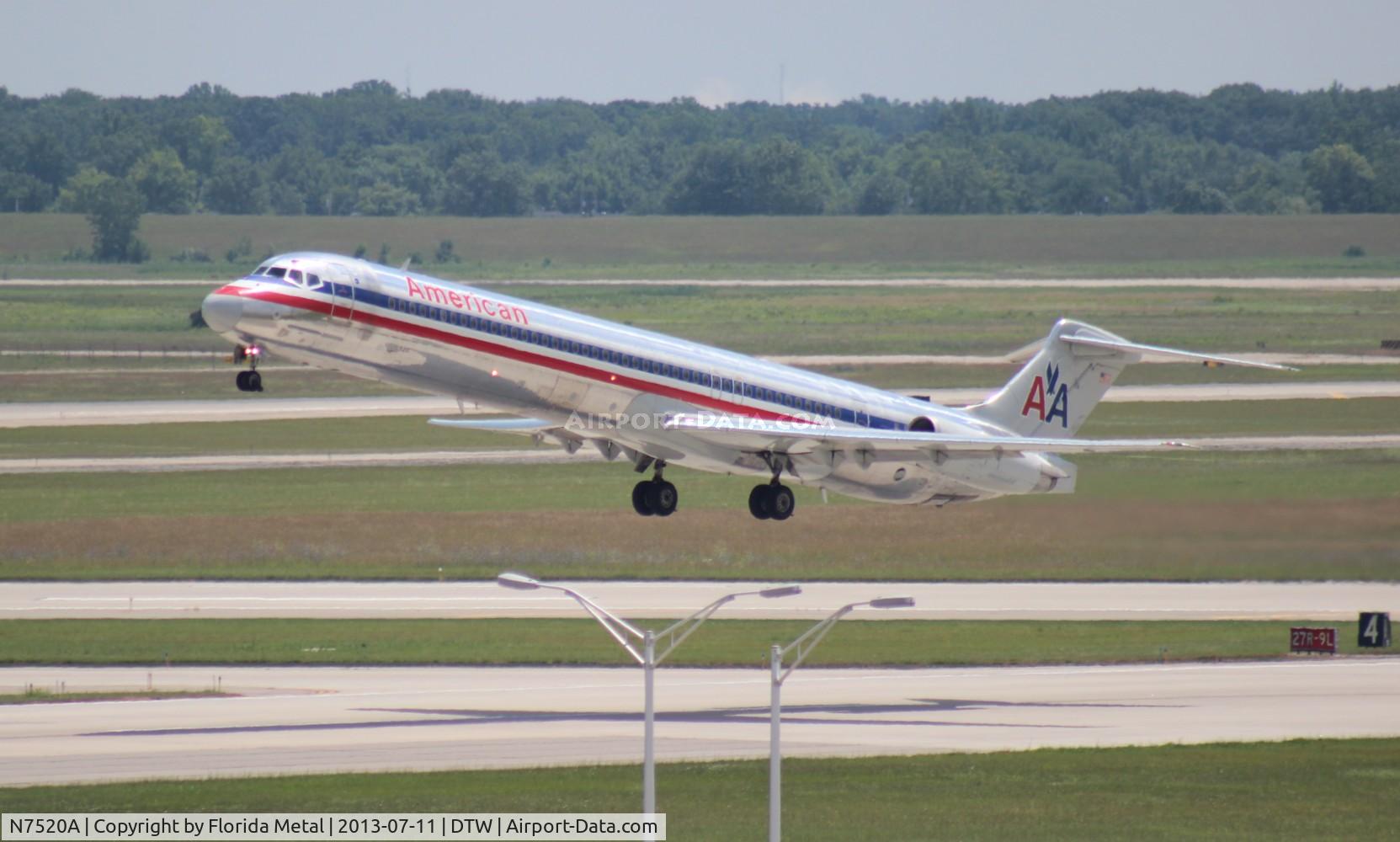 N7520A, 1990 McDonnell Douglas MD-82 (DC-9-82) C/N 49897, American MD82