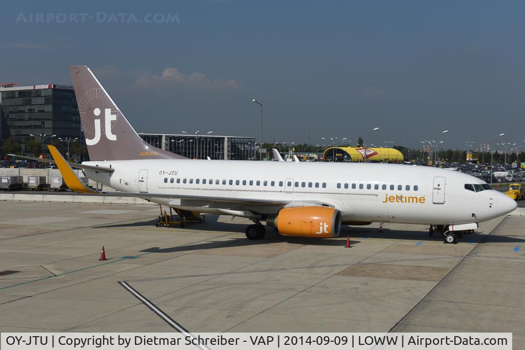 OY-JTU, 1999 Boeing 737-7L9 C/N 28010, Jettime Boeing 737-700